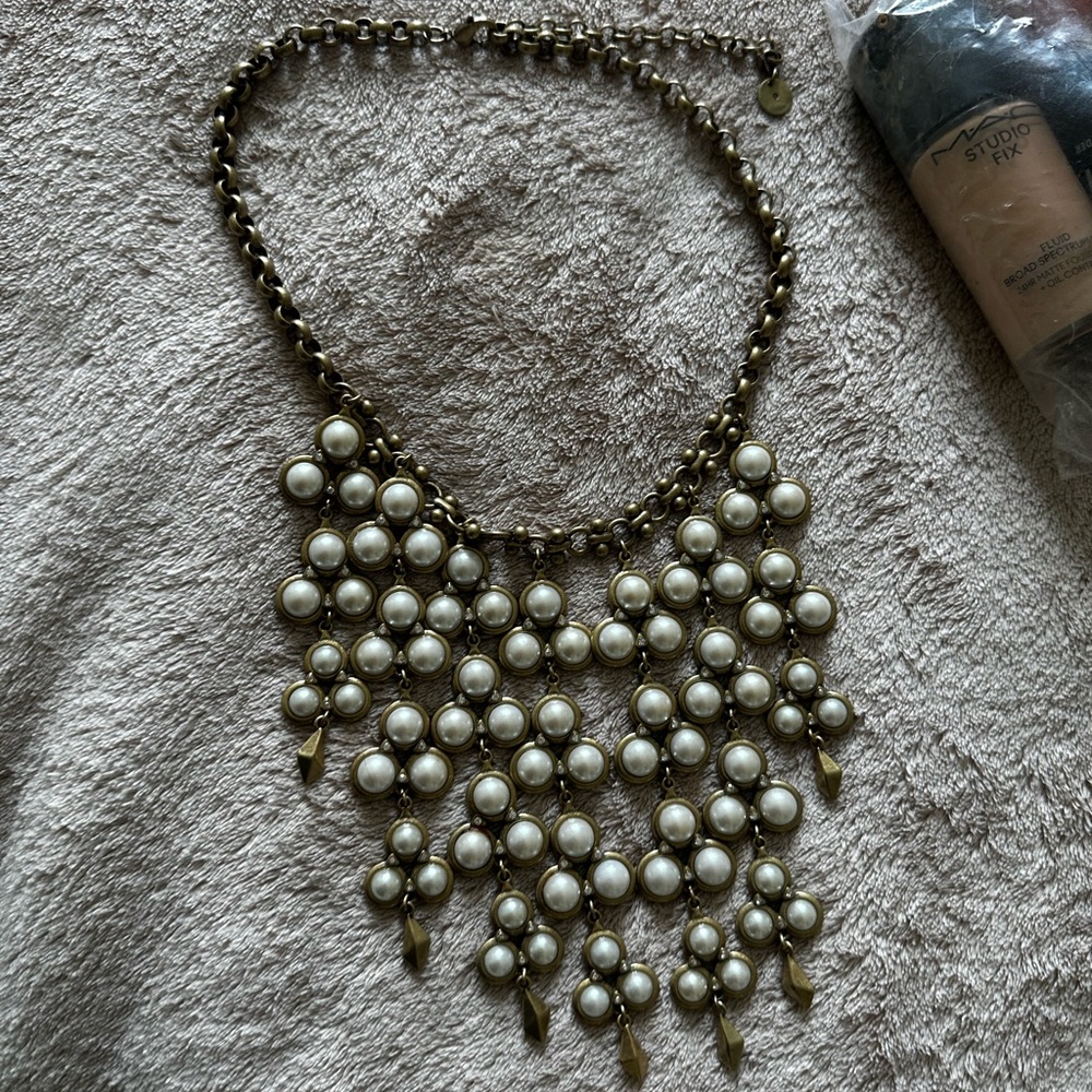 Stella and Dot Elegant Gold and Pearl Statement Necklace